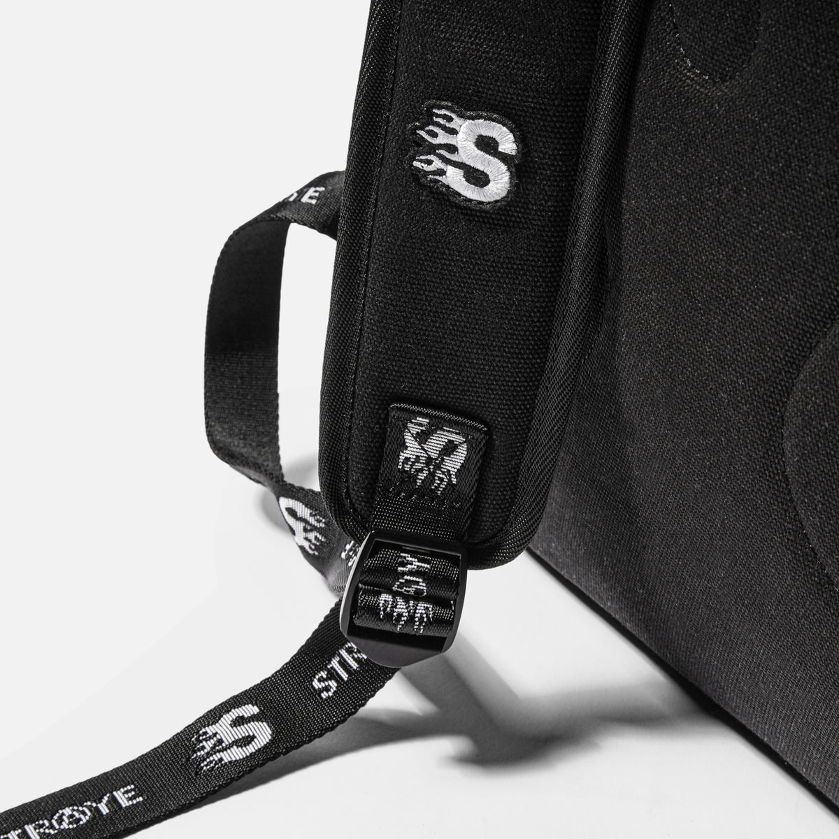 ROVER - BLACK