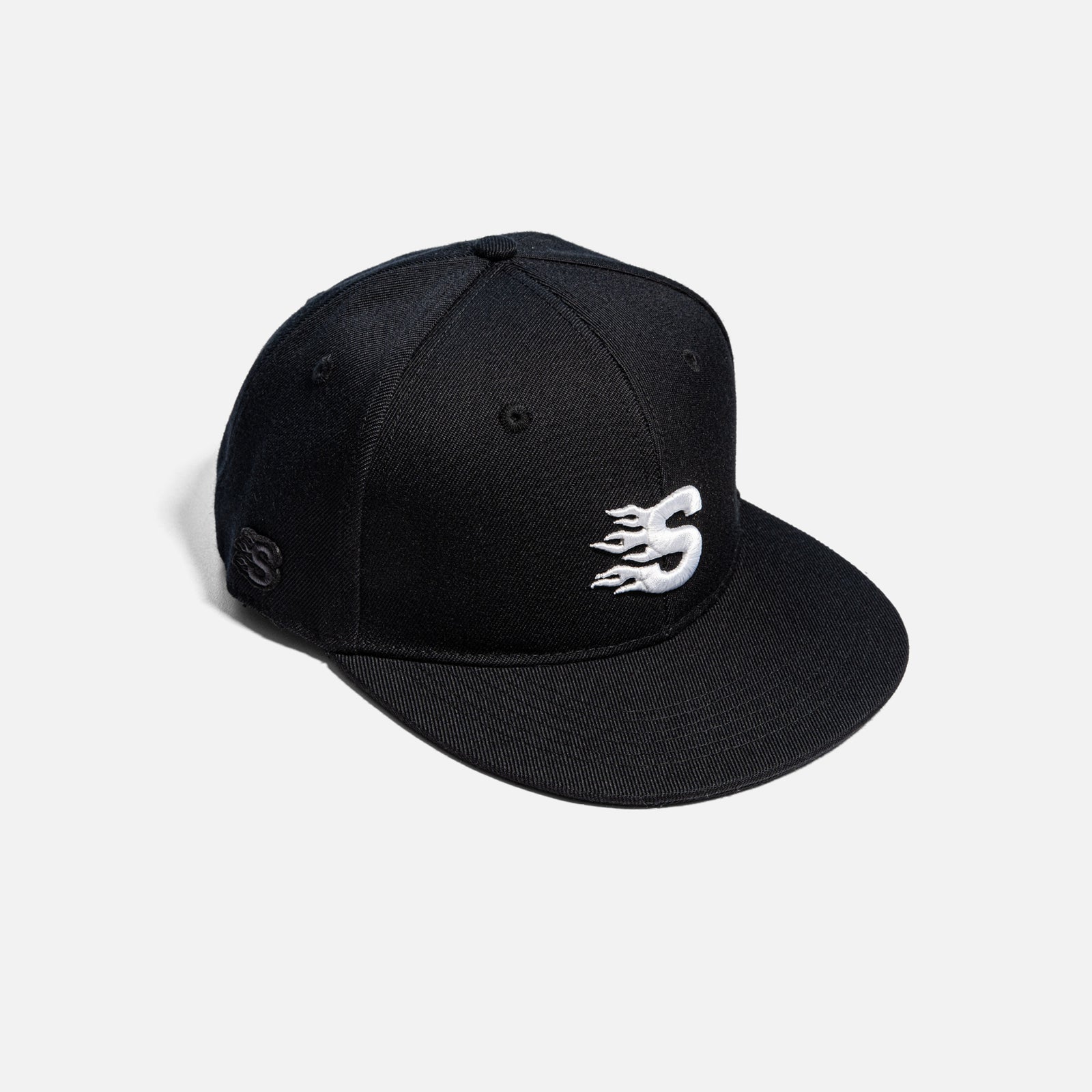 3D BLAZE CAP - BLACK WHITE | Front