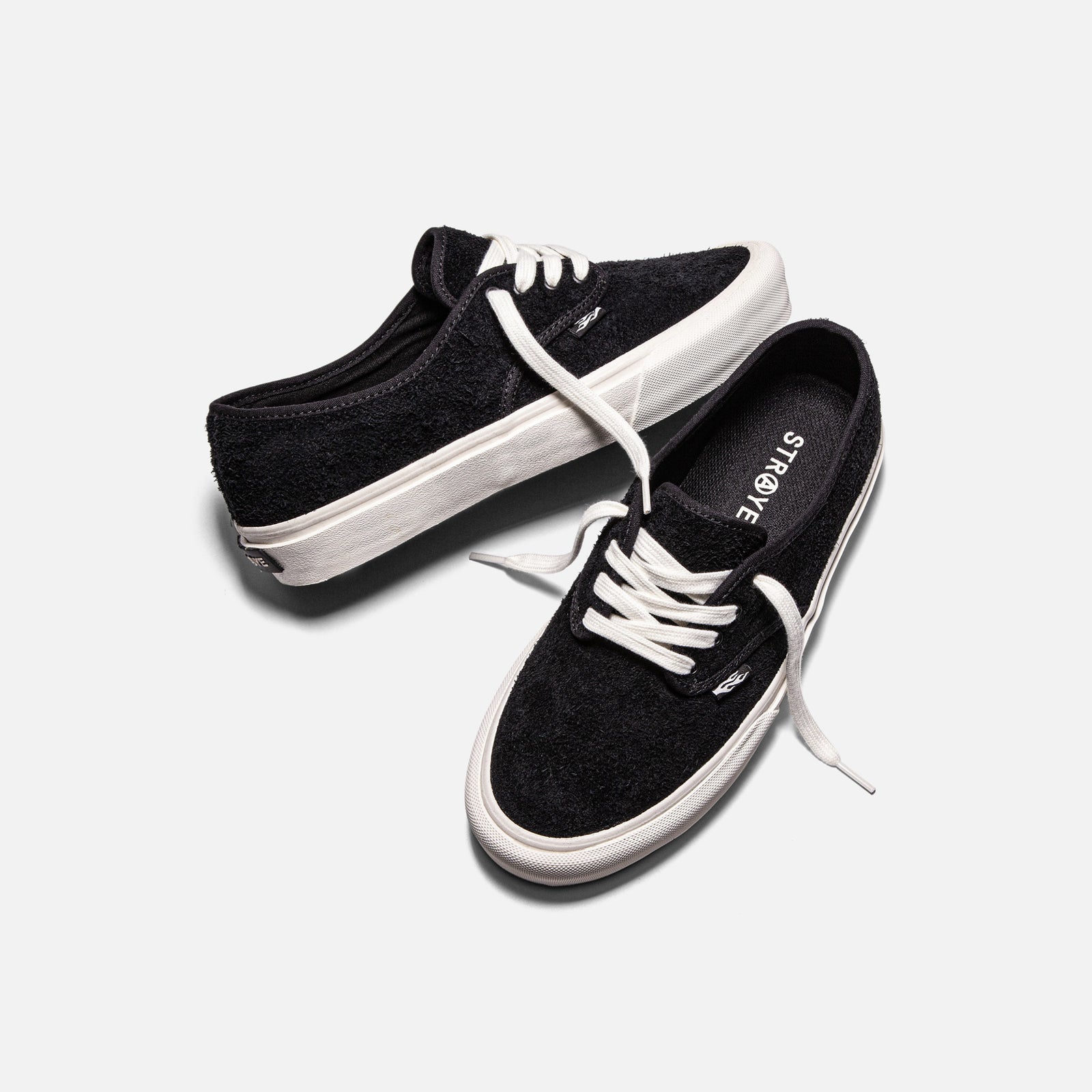 STRAYE Gower Black Suede – side view low-top skate sneaker