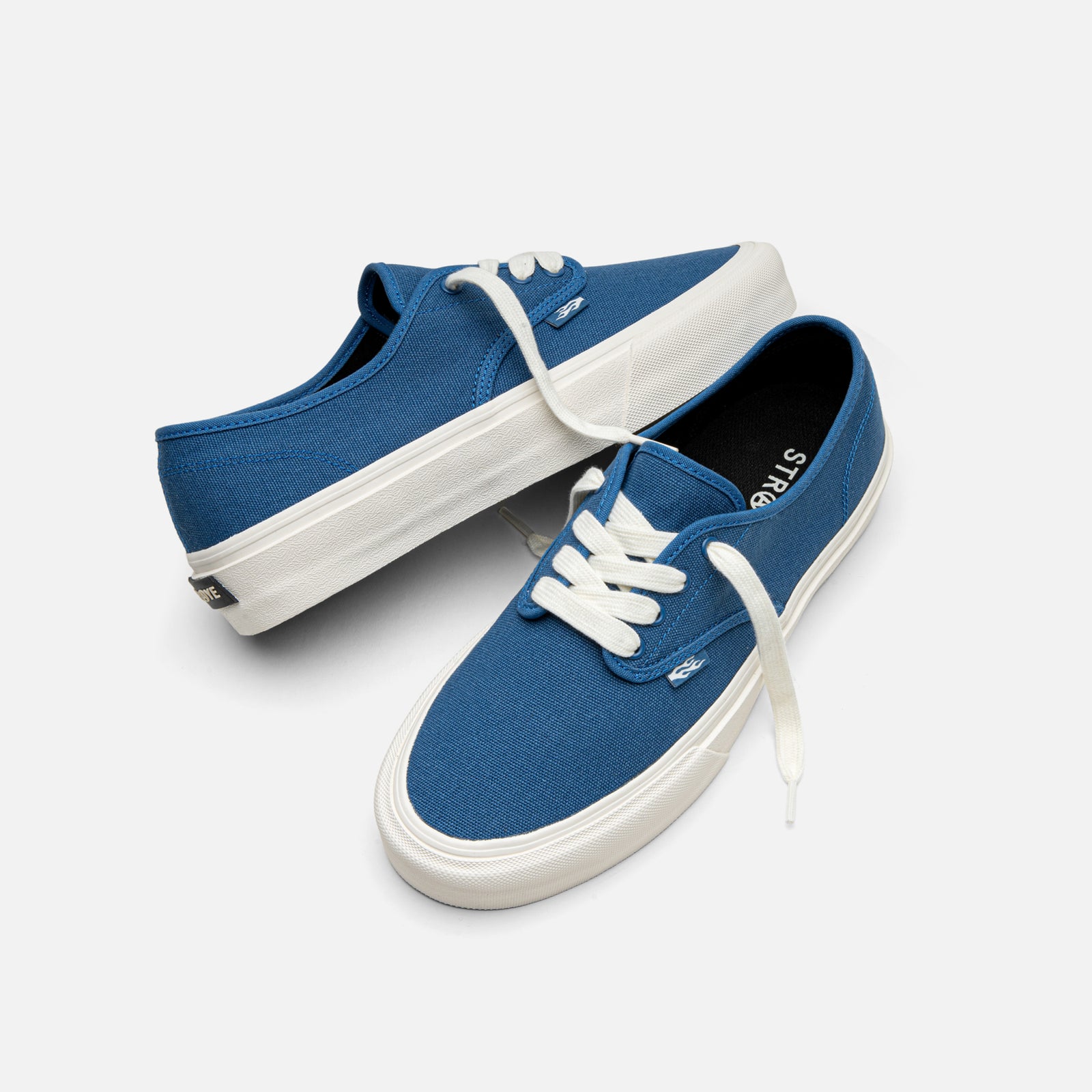 STRAYE Gower Blue – side view low-top skate sneaker