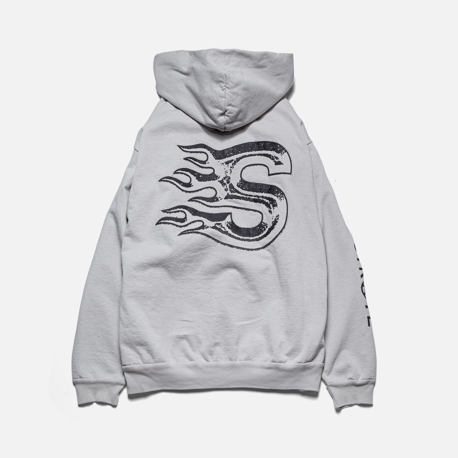 APPAREL | STRAYE