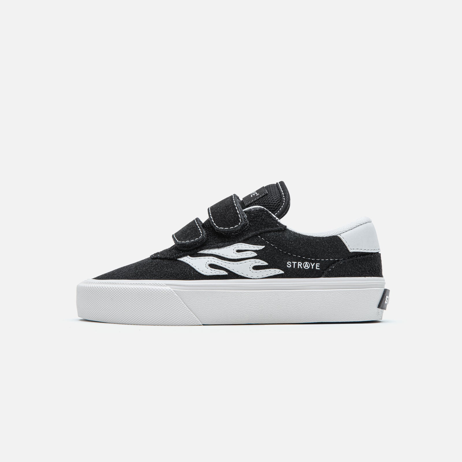 STRAYE Lil Fuego Black – side view low-top skate sneaker