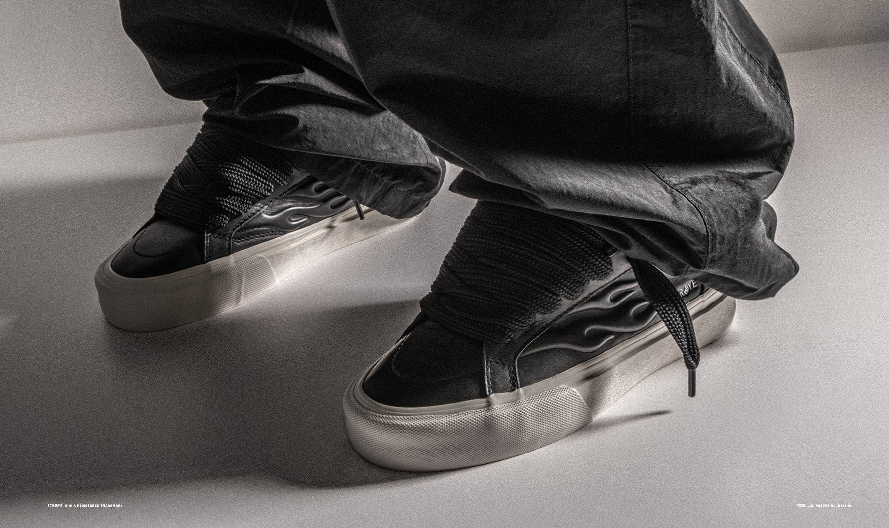 LOGAN PUFF - BLACK BEVEL