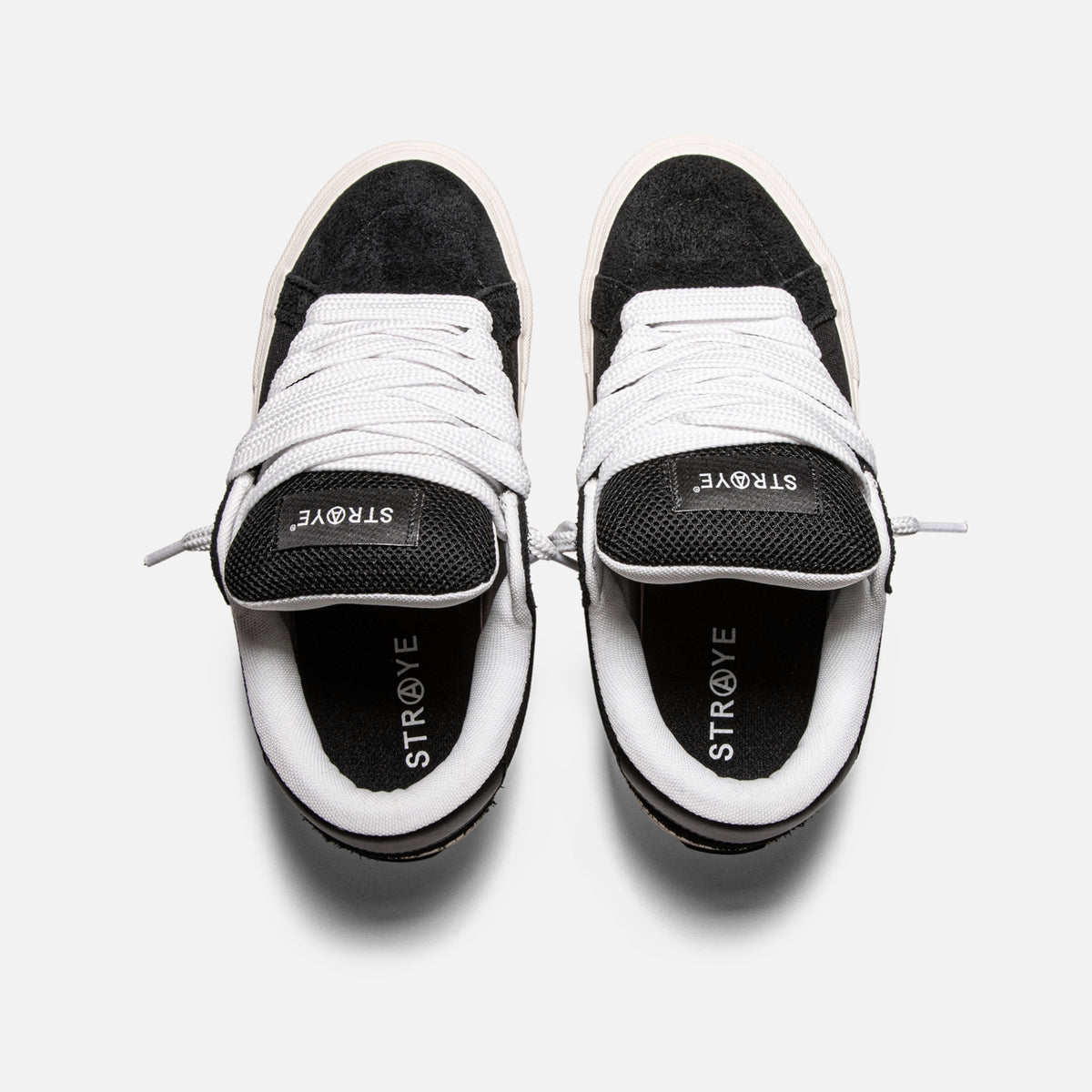 LOGAN PUFF - BLACK - Top View