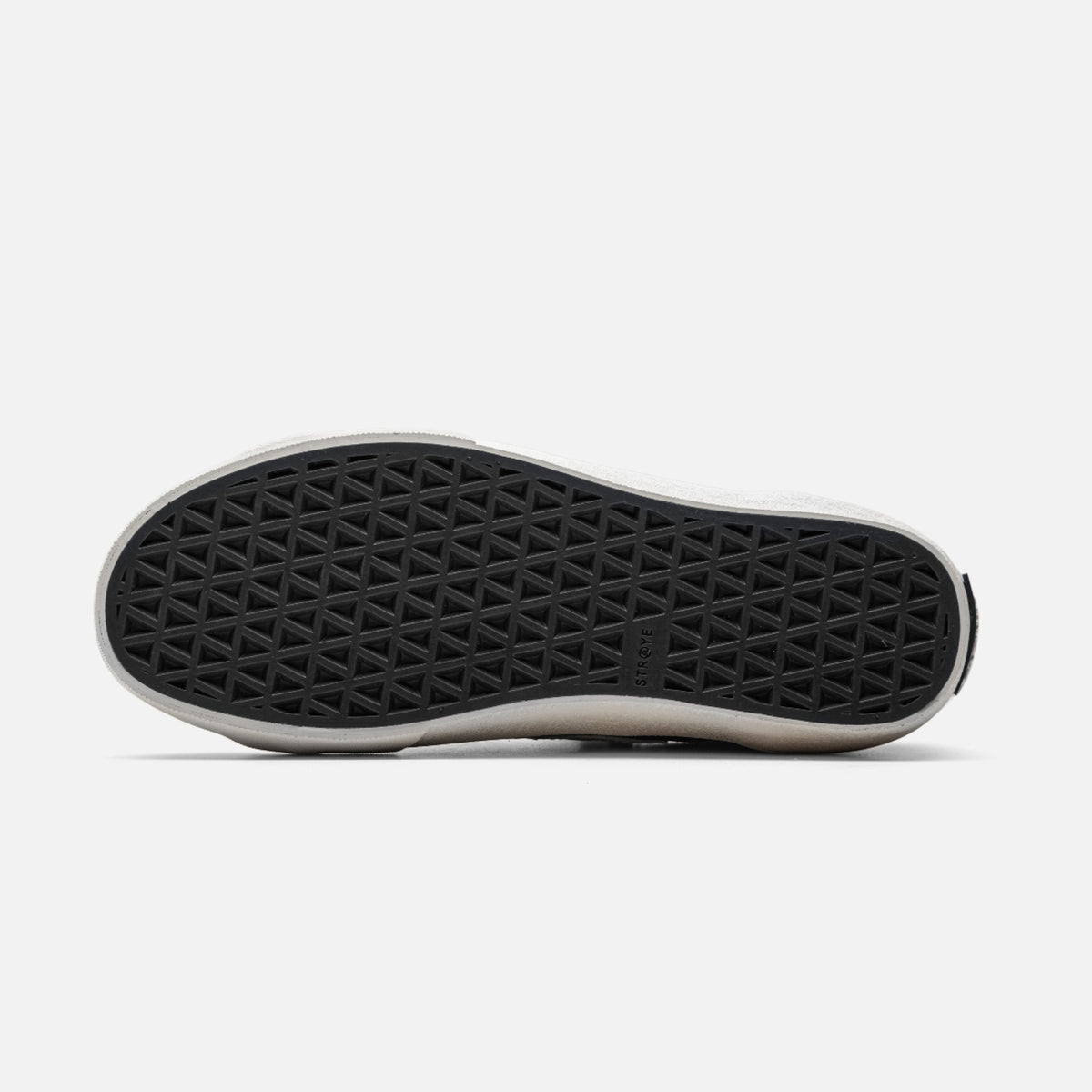 LOGAN PUFF - BLACK BEVEL | BOTTOM VIEW