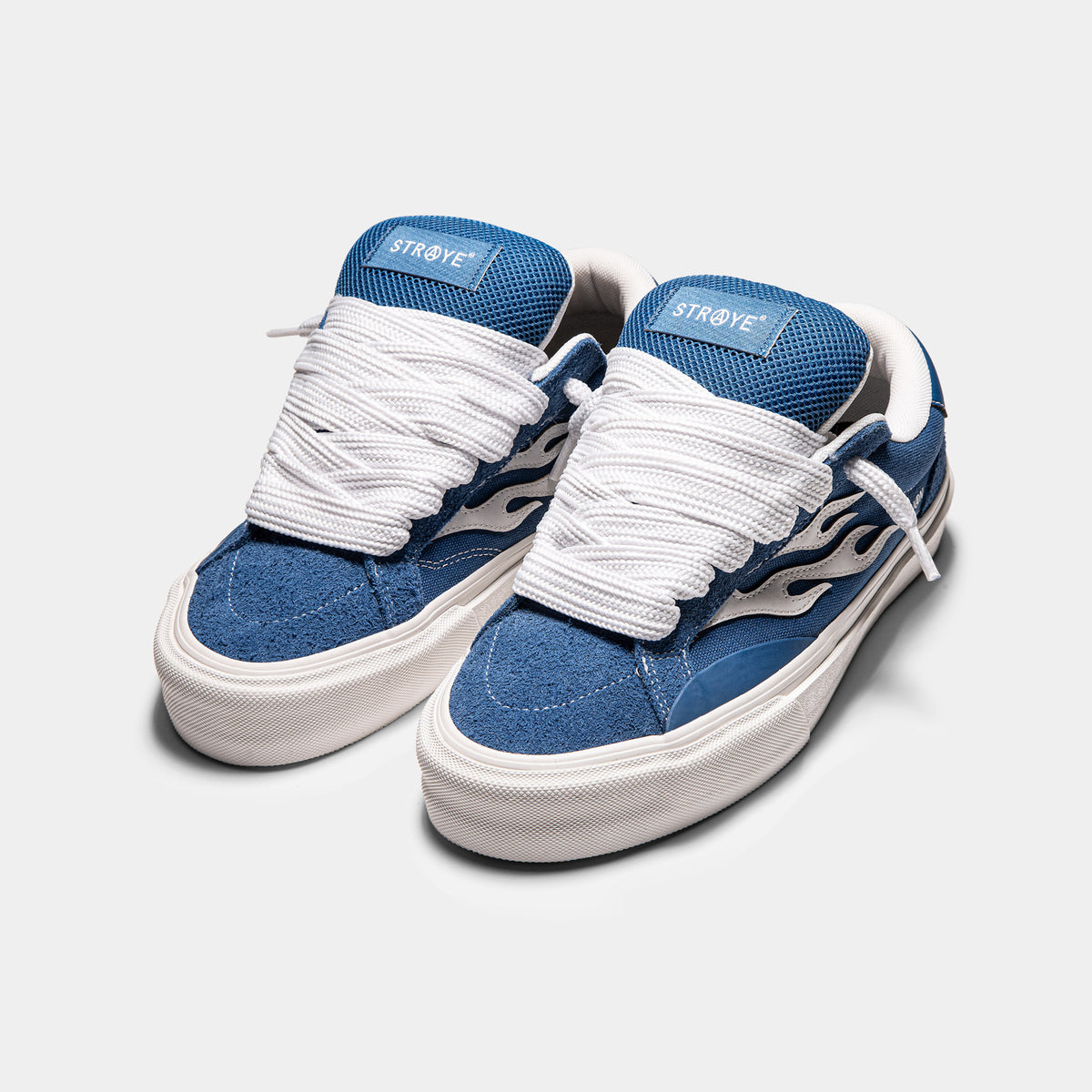 LOGAN PUFF - BLUE - Hero View