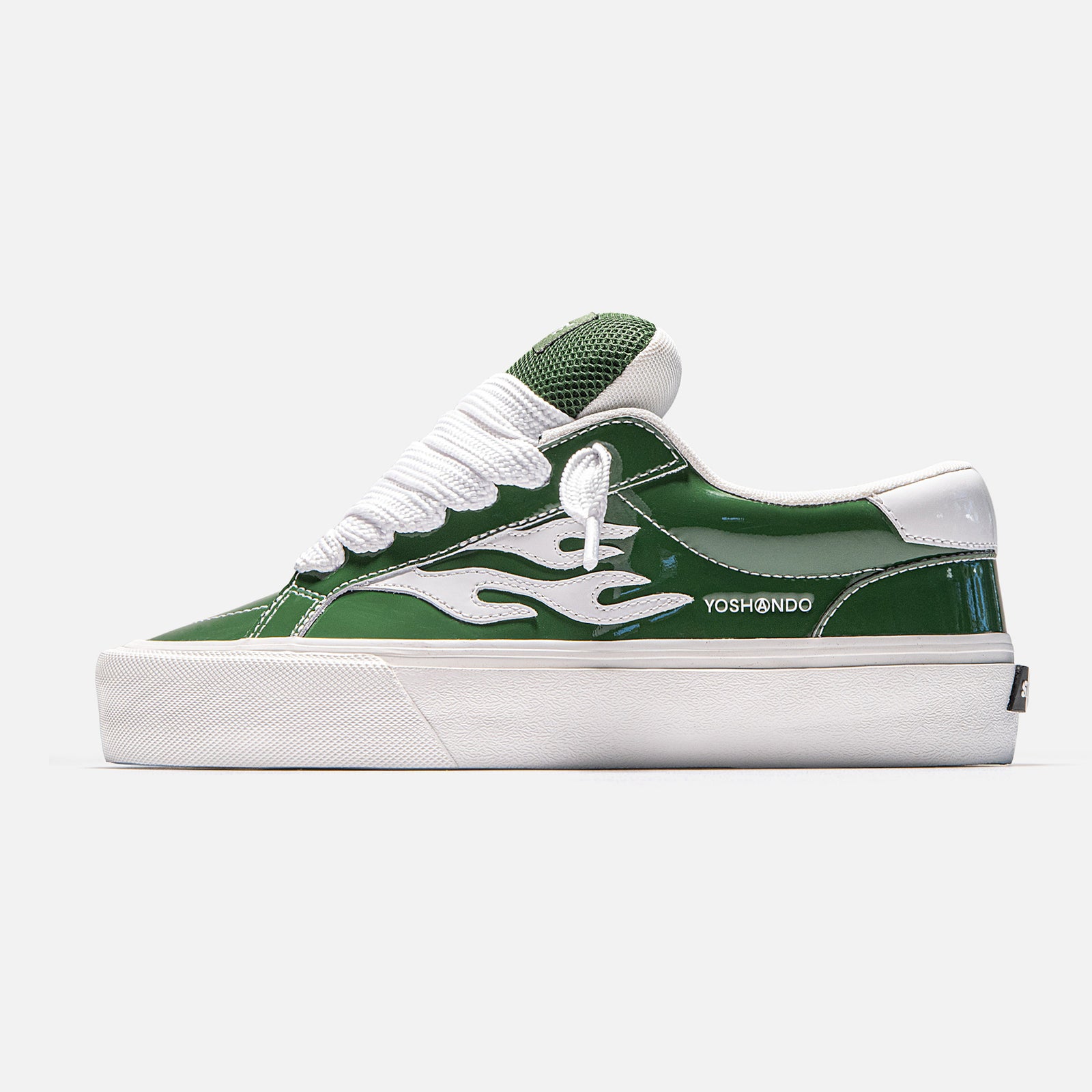 LOGAN PUFF - GLOSSY FOREST | Side View