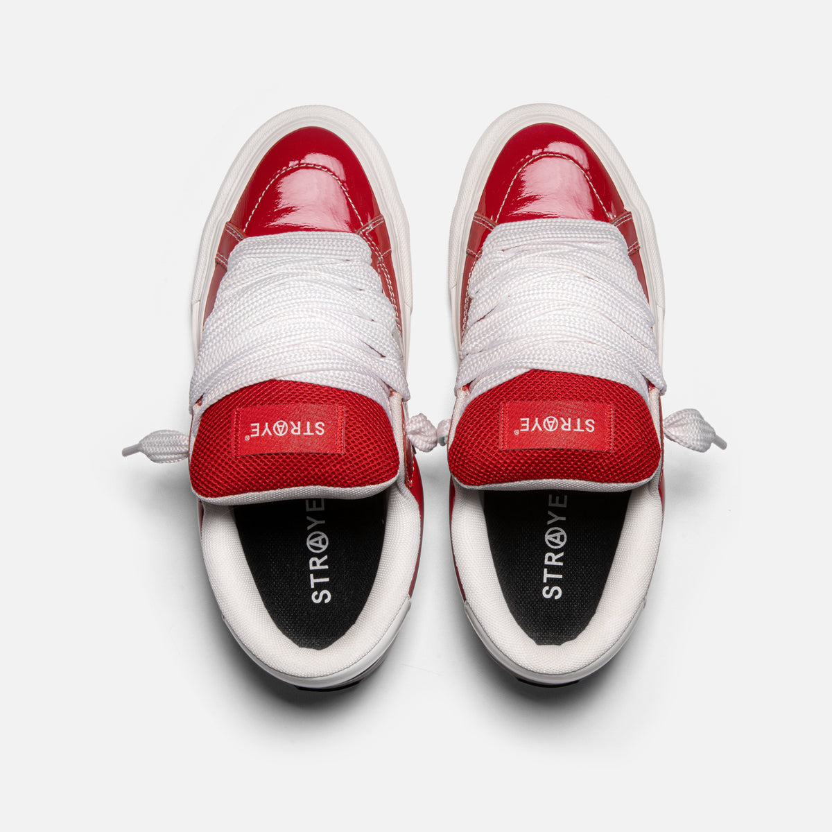 STRAYE Logan Puff Glossy Red – top view with cushioned insole