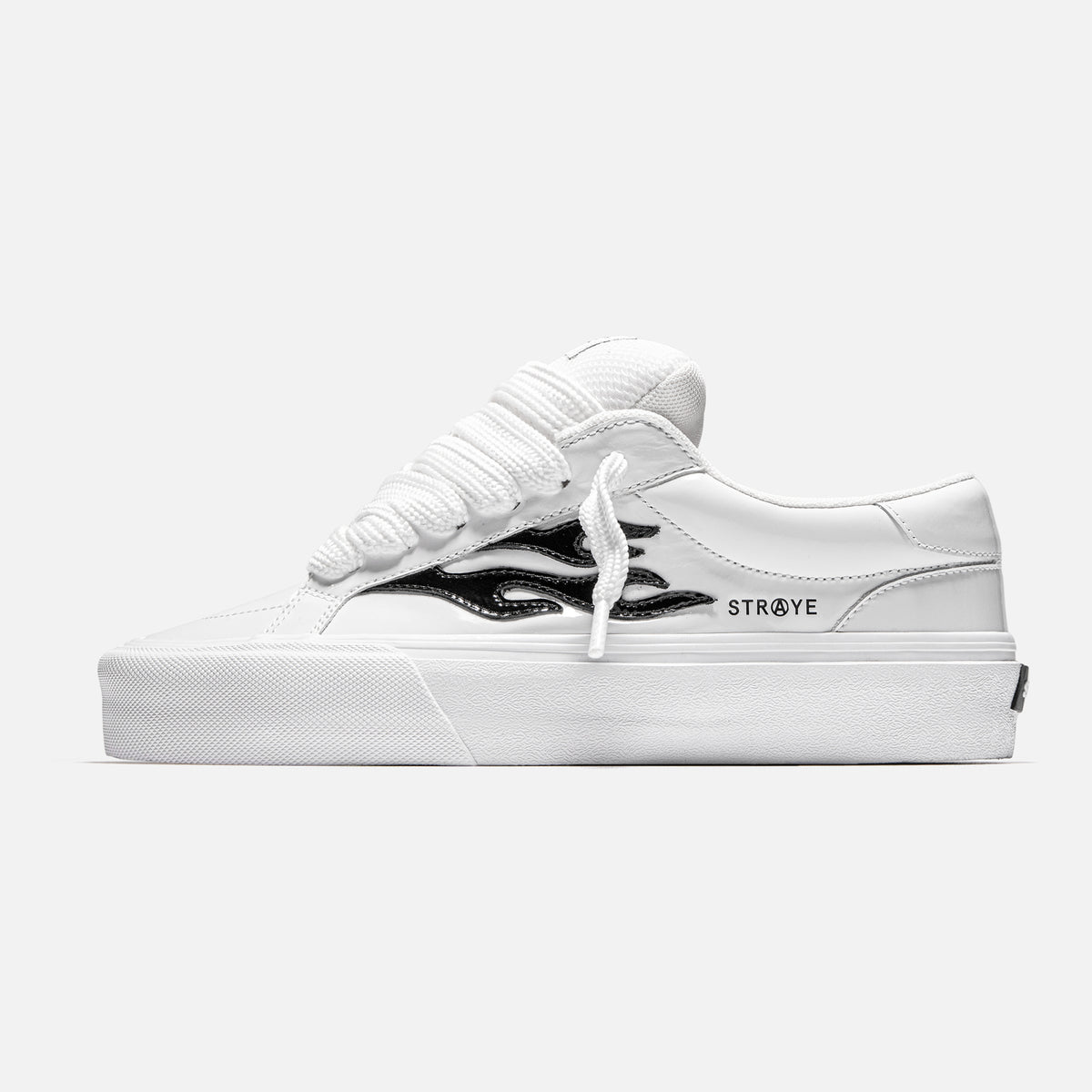 LOGAN PUFF - GLOSSY WHITE | SIDE VIEW