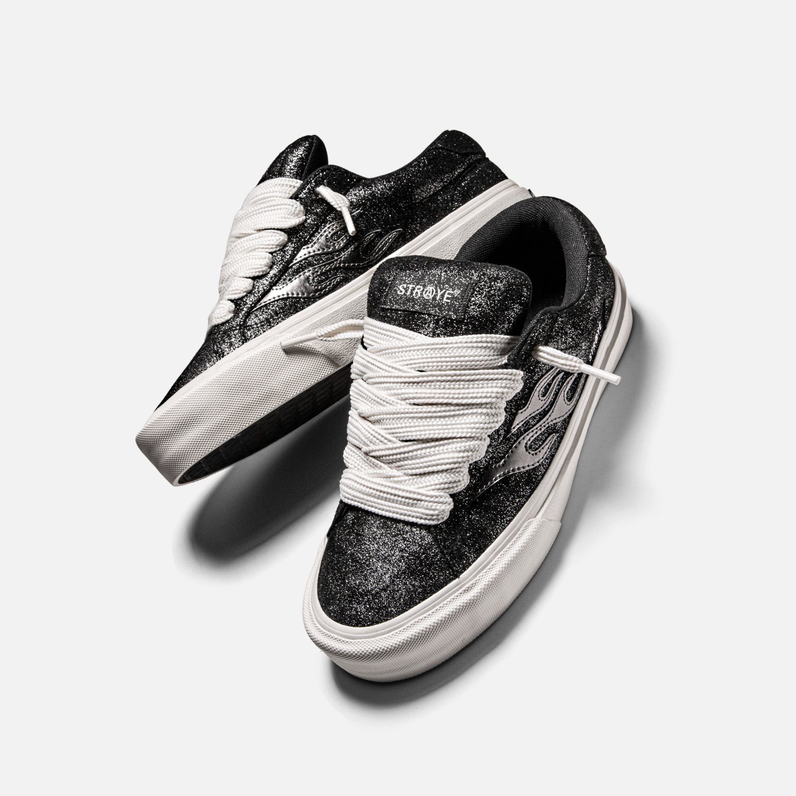 LOGAN PUFF - METALLIC BLACK | Side View