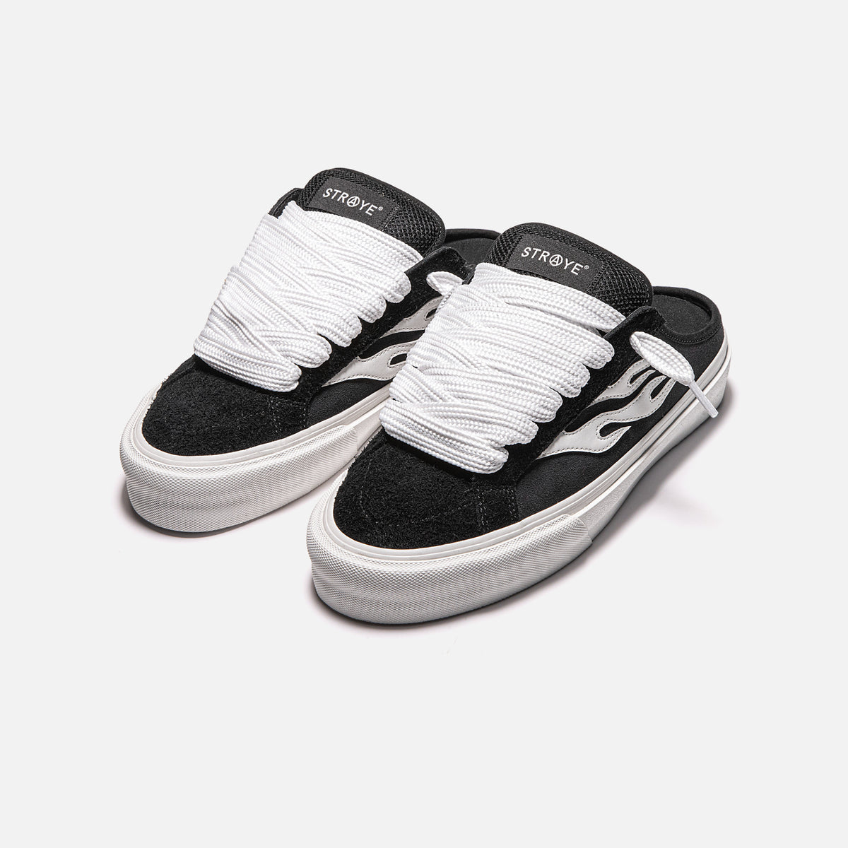LOGAN MULE - BLACK | Hero View