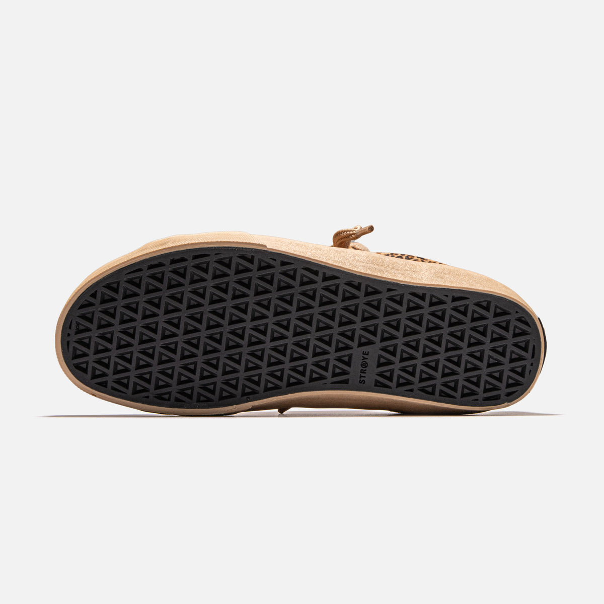 LOGAN PUFF - WILD | Bottom View