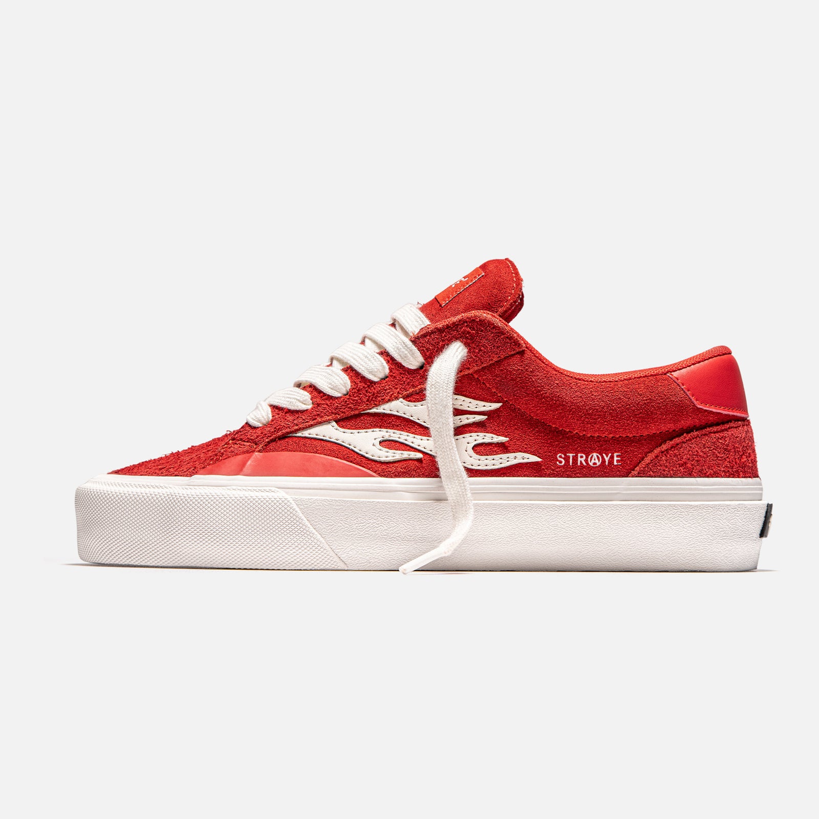 STRAYE Logan Red Flame – side view low-top skate sneaker
