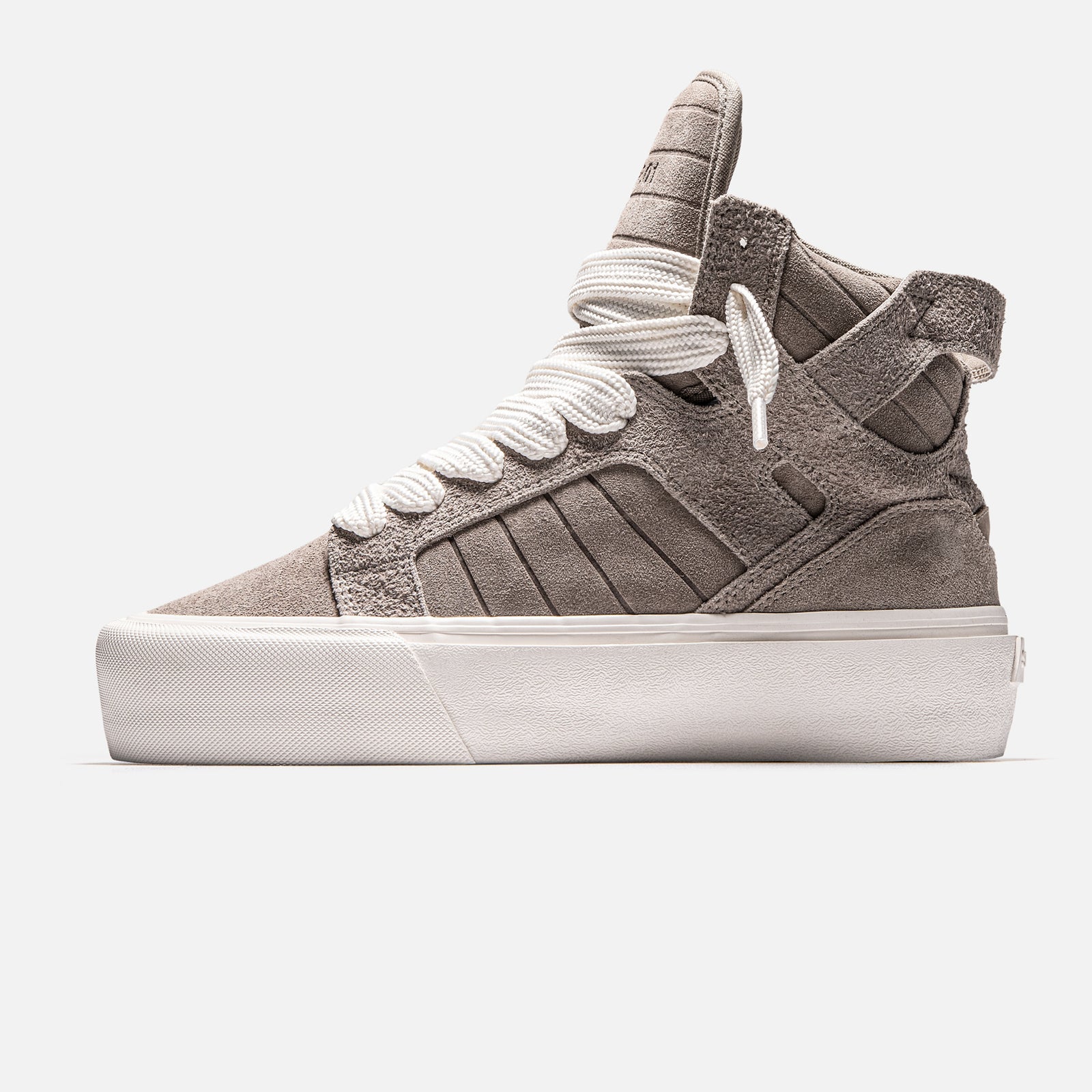 STRAYE SKTP.01 Taupe – side view high-top skate sneaker
