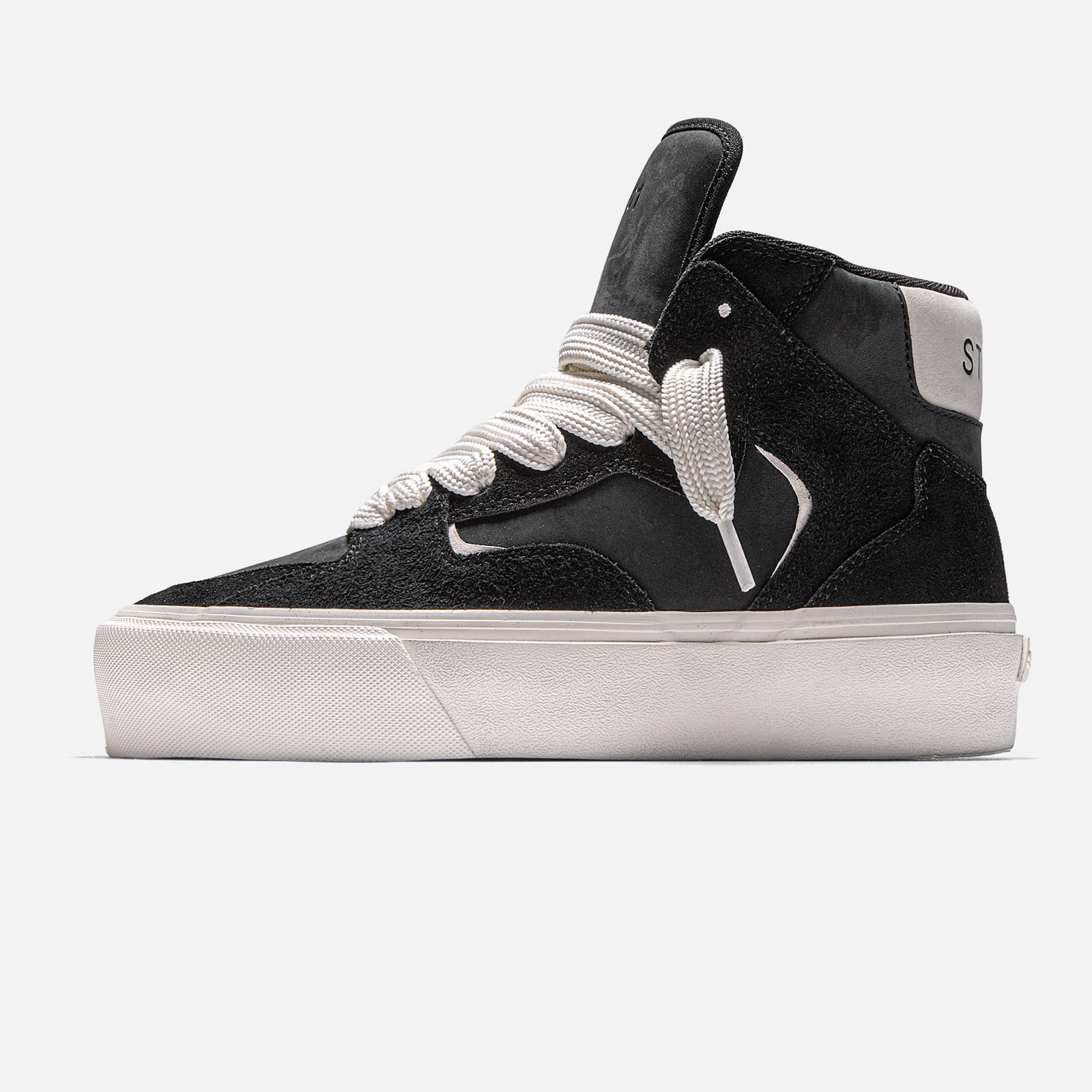 VDR.01 - BLACK | Side View