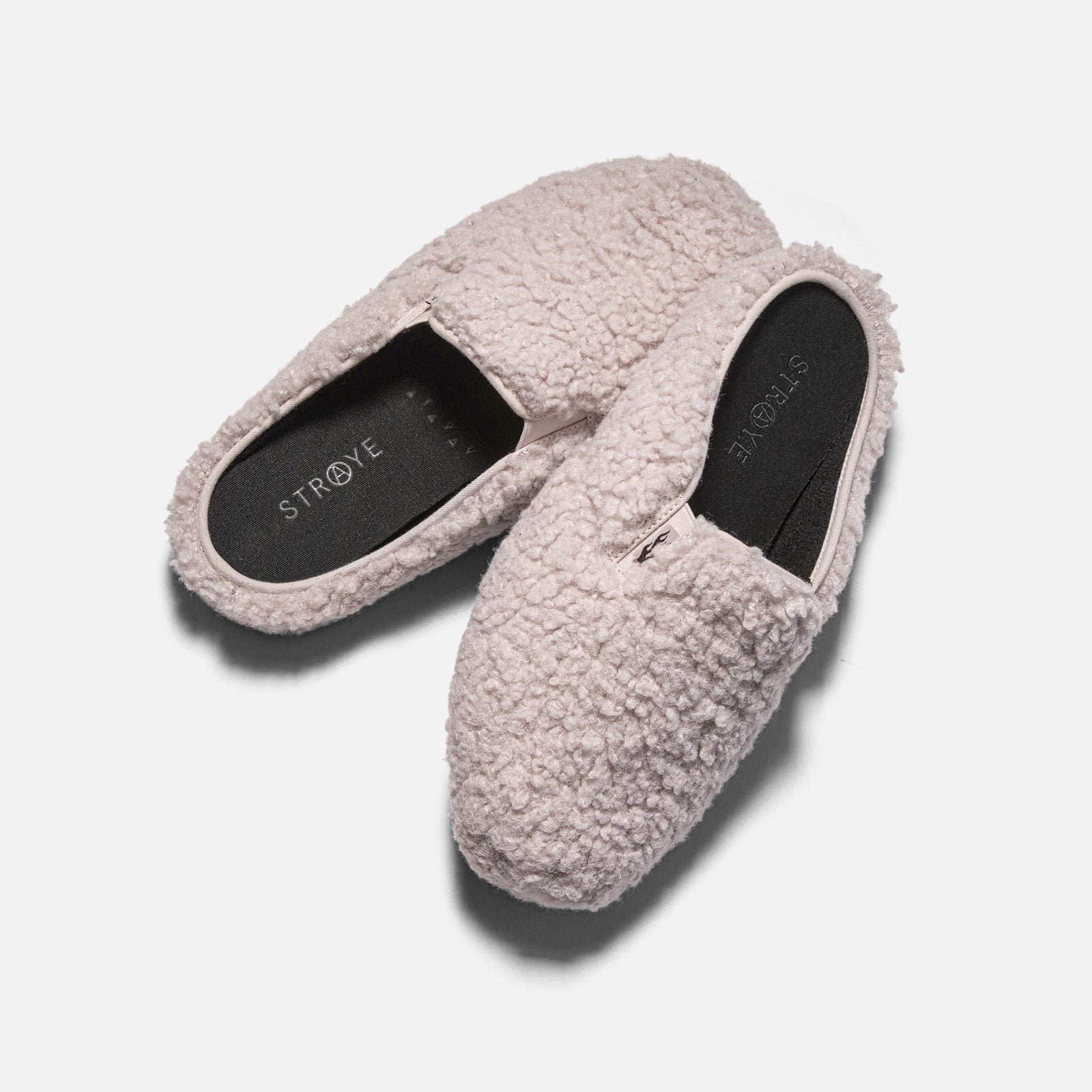 STRAYE Ventura Mule Furry Dusty Pink – side view furry mule sneaker