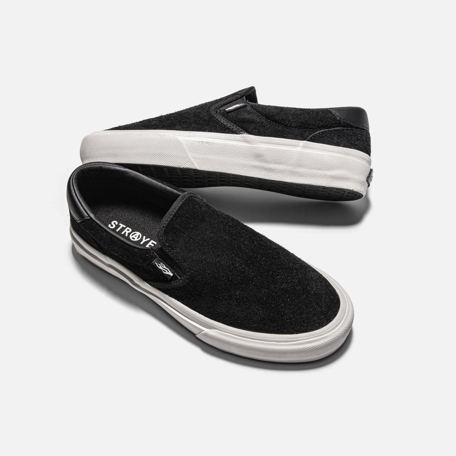 STRAYE Ventura Black Suede – side view slip-on skate shoe